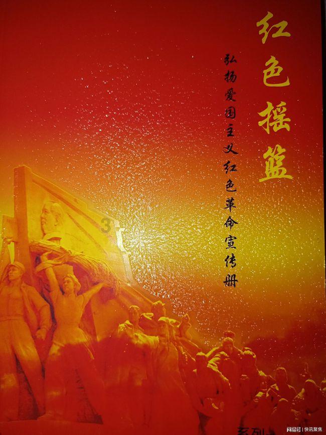 苏菲亚和安伯的休闲装