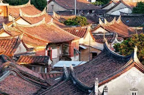 普拉格能源盘中异动 早盘股价大涨6.57%